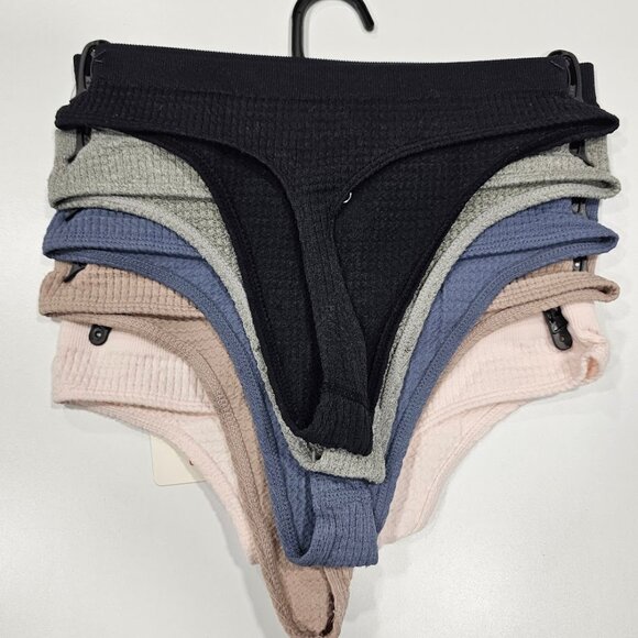 Lucky Brand Seamless Thongs 5 Pack - Picture 5 of 5